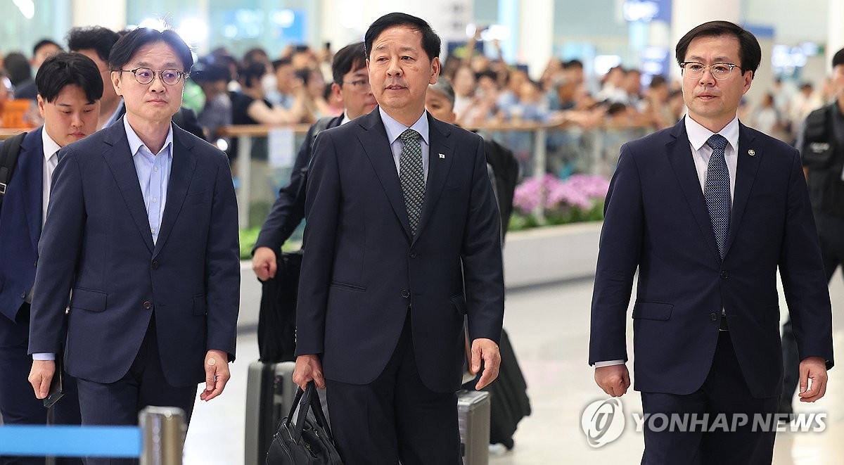 '통상협상' 고비 넘긴 구윤철, '0%대 탈출' 성장정…