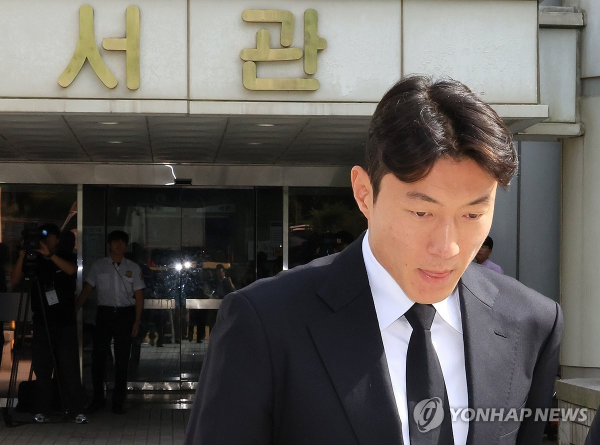 2심도 징역형 집행유예 선고 받은 황의조