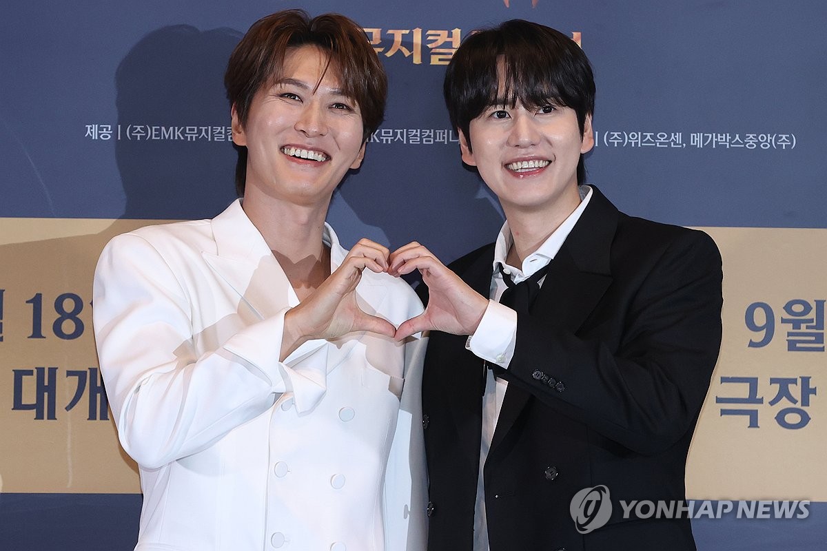 '프랑켄슈타인' 실황영화 박은태 뮤지컬서 못 본 장면 보세요