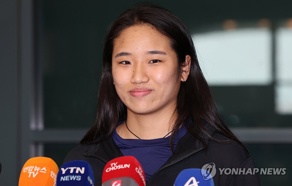 다시 달리는 안세영 "이번엔 과감하게 공격…자신감 되찾은 듯"