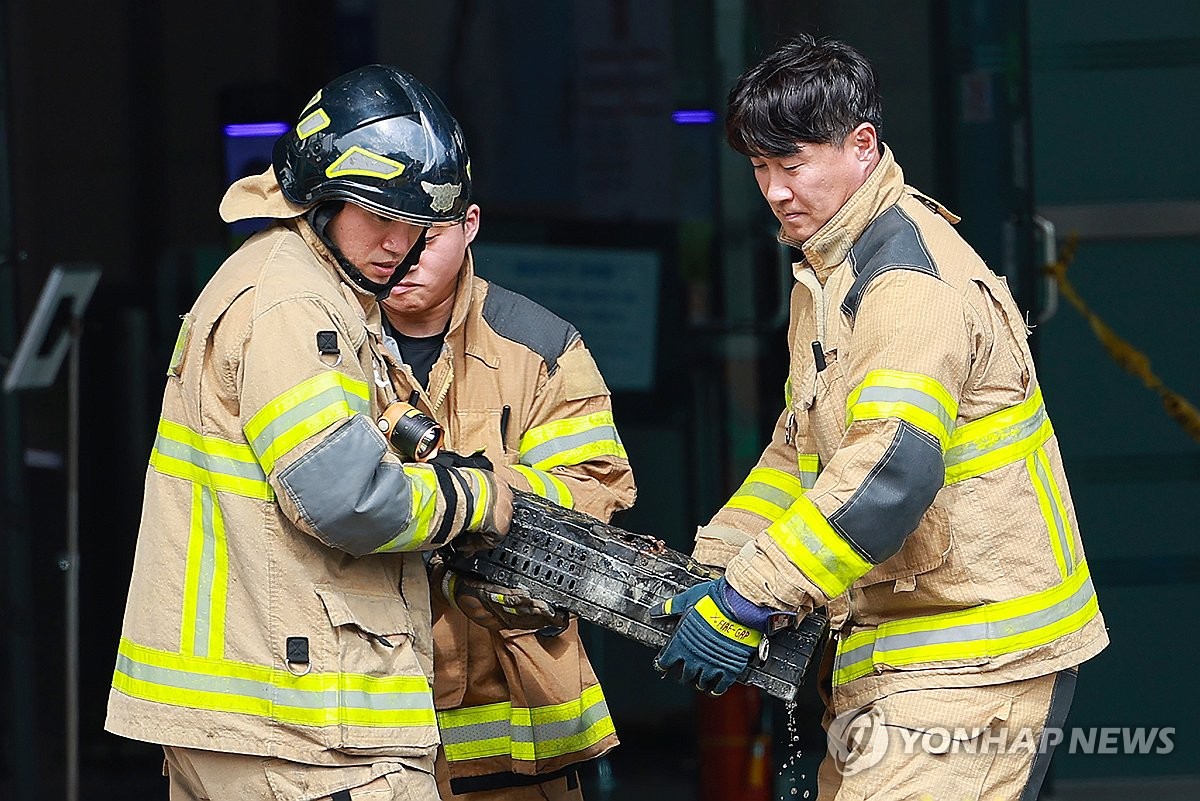 (LEAD) Normalization of state computer network expected to take 2 weeks following fire