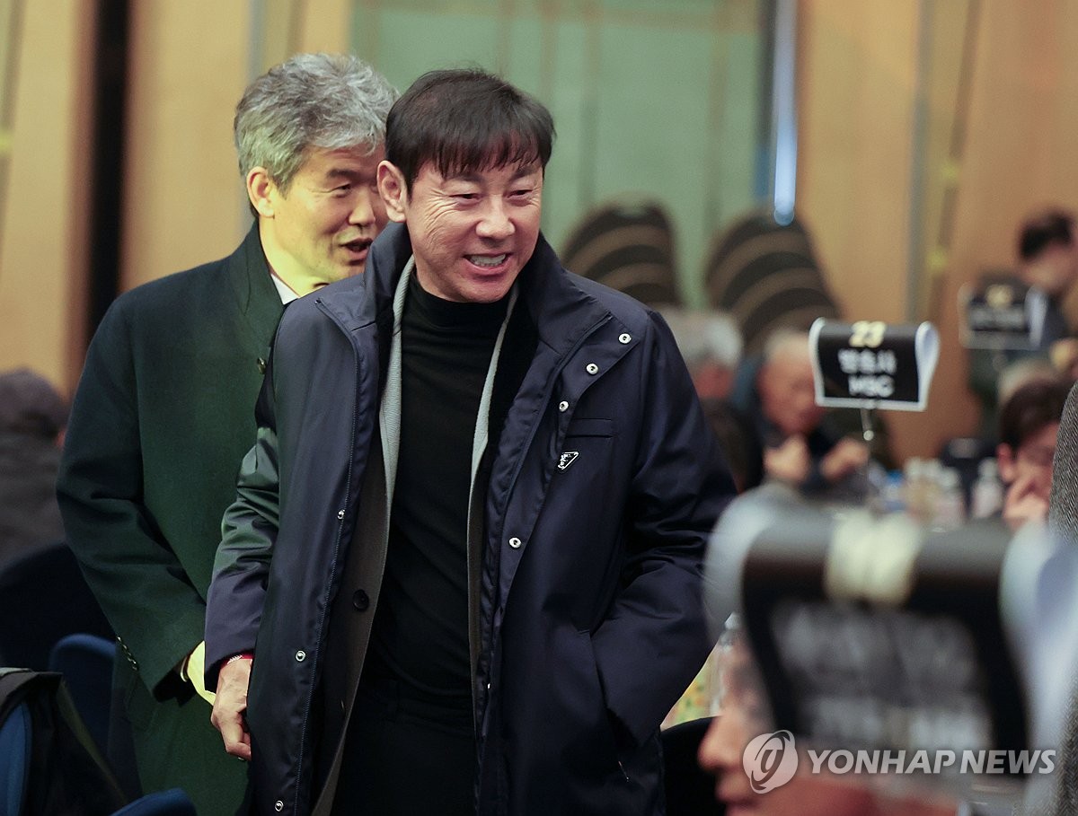 '신태용 폭행 논란' 조사 시작…축협, 울산에 '경위 알려달라'