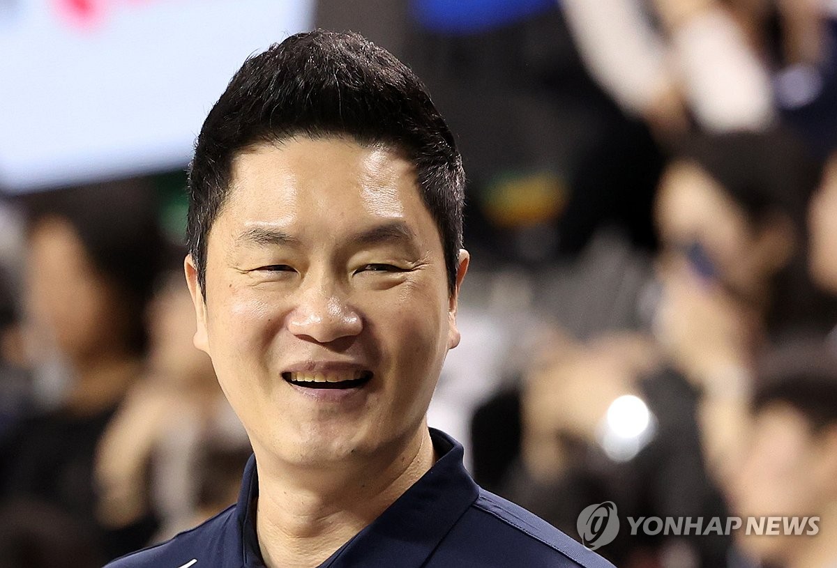 '임시 사령탑'으로 연승 이끈 전희철 가장 편하게 이긴 중국전