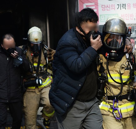 서울 송파구 상가 건물서 화재