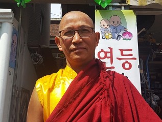 서울네팔법당 쿤상 라마 "한국인 불심에 감동했죠"