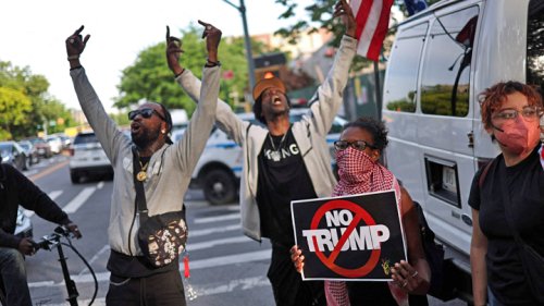 트럼프 반대 시위하는 흑인 주민들