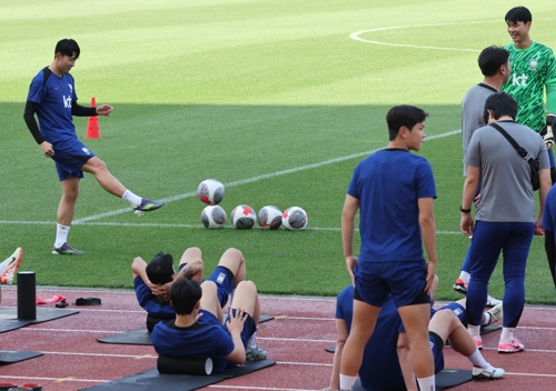 중국전 이틀 앞둔 김도훈호, 웃음꽃 가득 훈련…골폭죽 쏜다