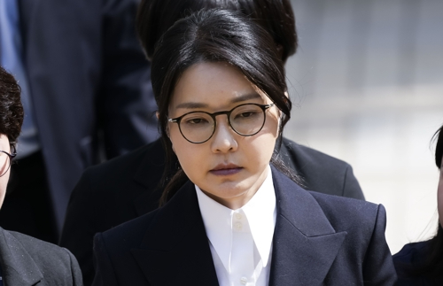 '수용번호 4398' 김건희 내일 특검으로…구속 후 첫 조사